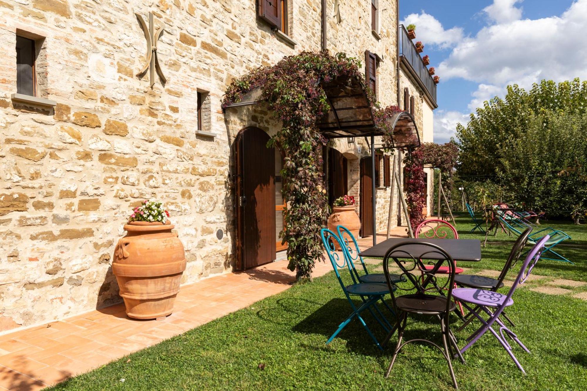Agriturismo I Gelsi Di Santa Cristina Губбио Экстерьер фото